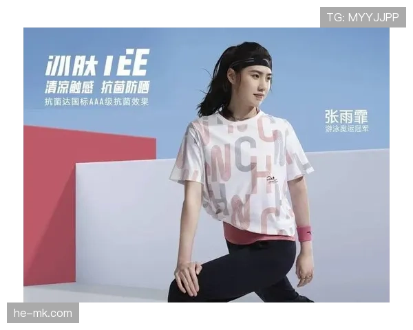 张雨霏机场只买杯咖啡，手上的包却在默默告诉我我得再加十年班